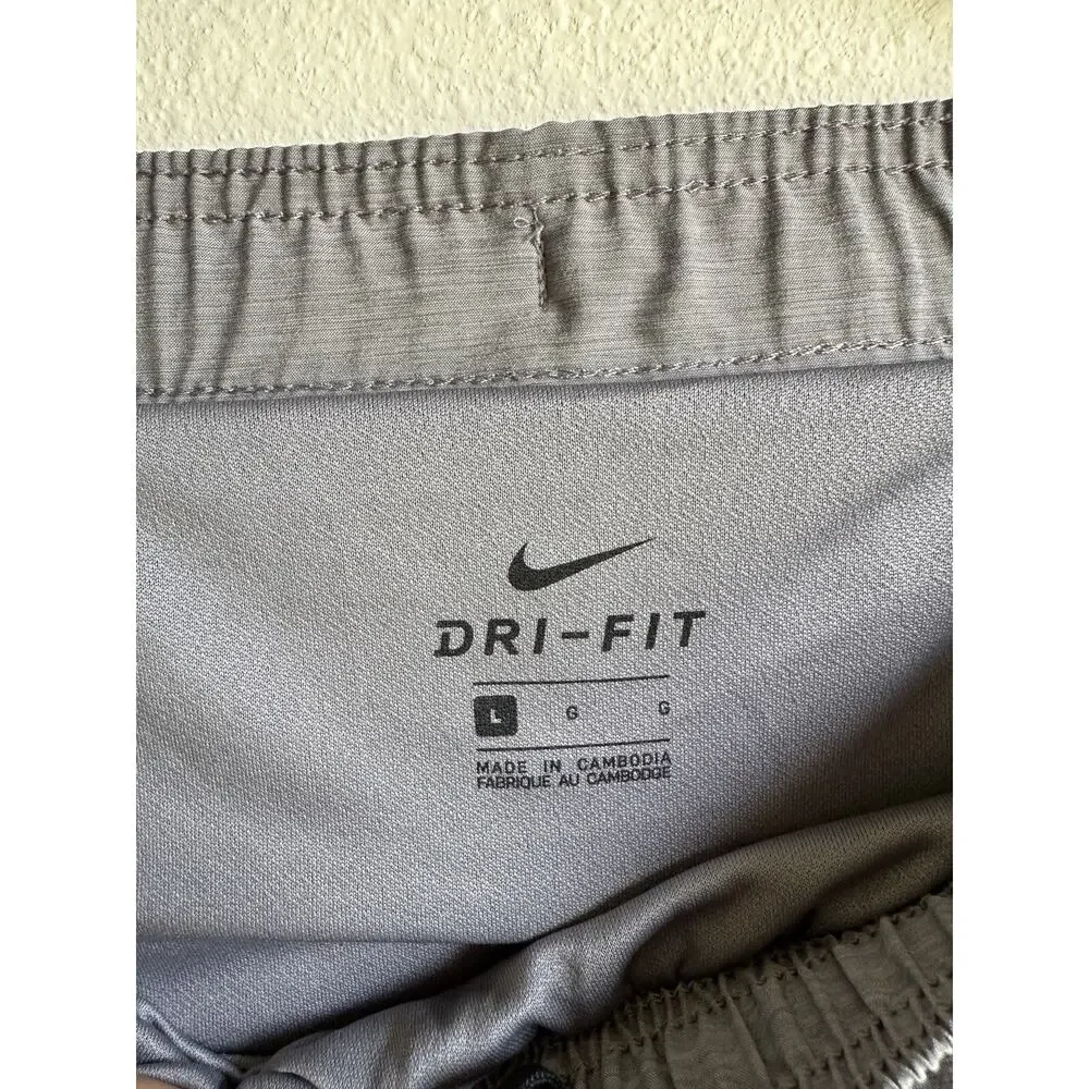 Nike Dri-Fit Women's Gray Medium Athletic Shorts Active Wear Lined